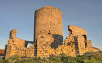 Moulin et silo à grains ruinés de Bonifacio (2)