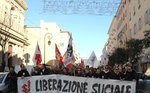 Manifestation intersyndicale à Ajaccio contre la politique du gouvernement (29 janvier 2009)
